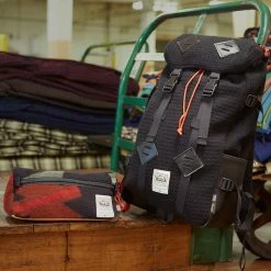 Special Releases Topo Designs X Woolrich Klettersack